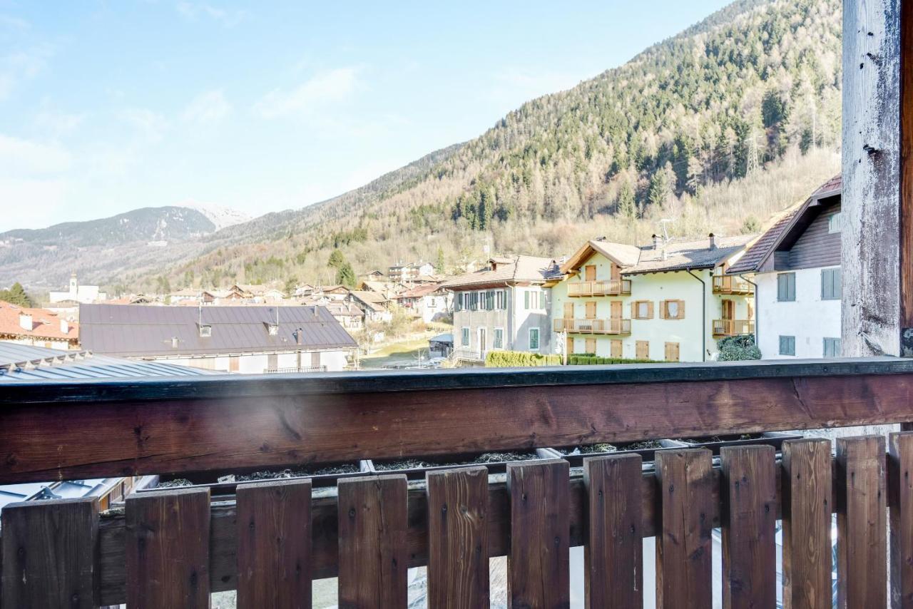Ferienwohnung Mansarda Tra Le Dolomiti Di Brenta Bocenago Exterior foto