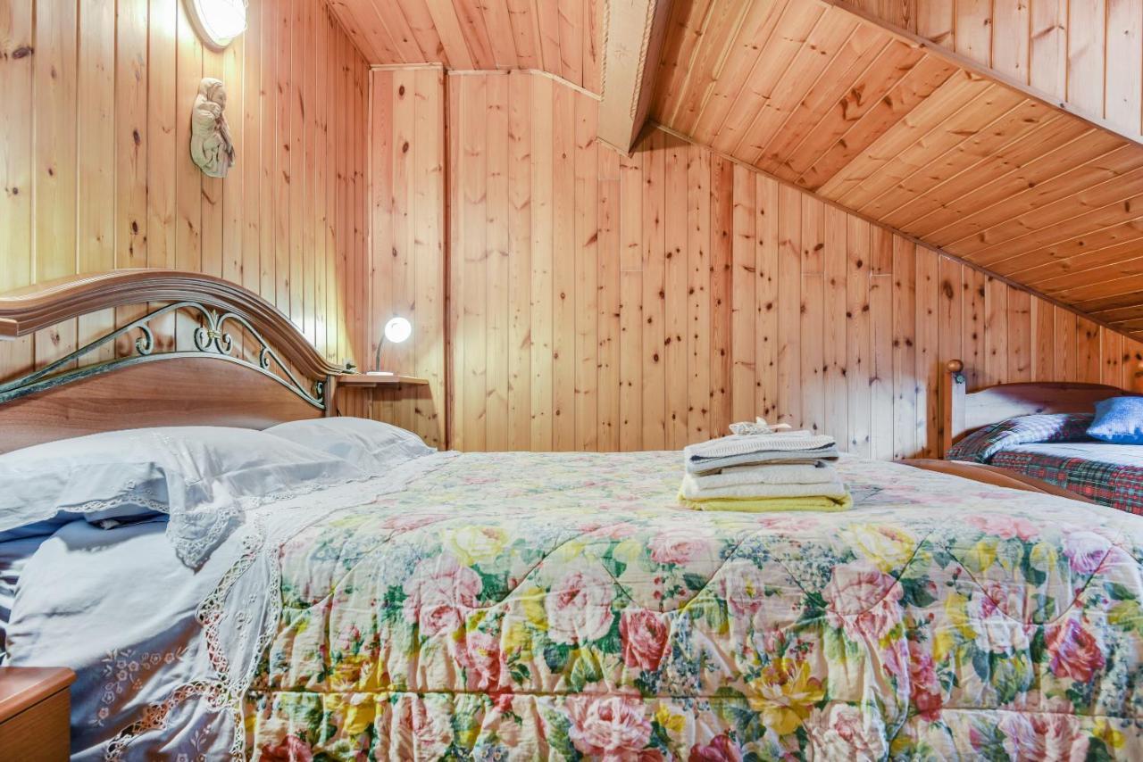 Ferienwohnung Mansarda Tra Le Dolomiti Di Brenta Bocenago Exterior foto