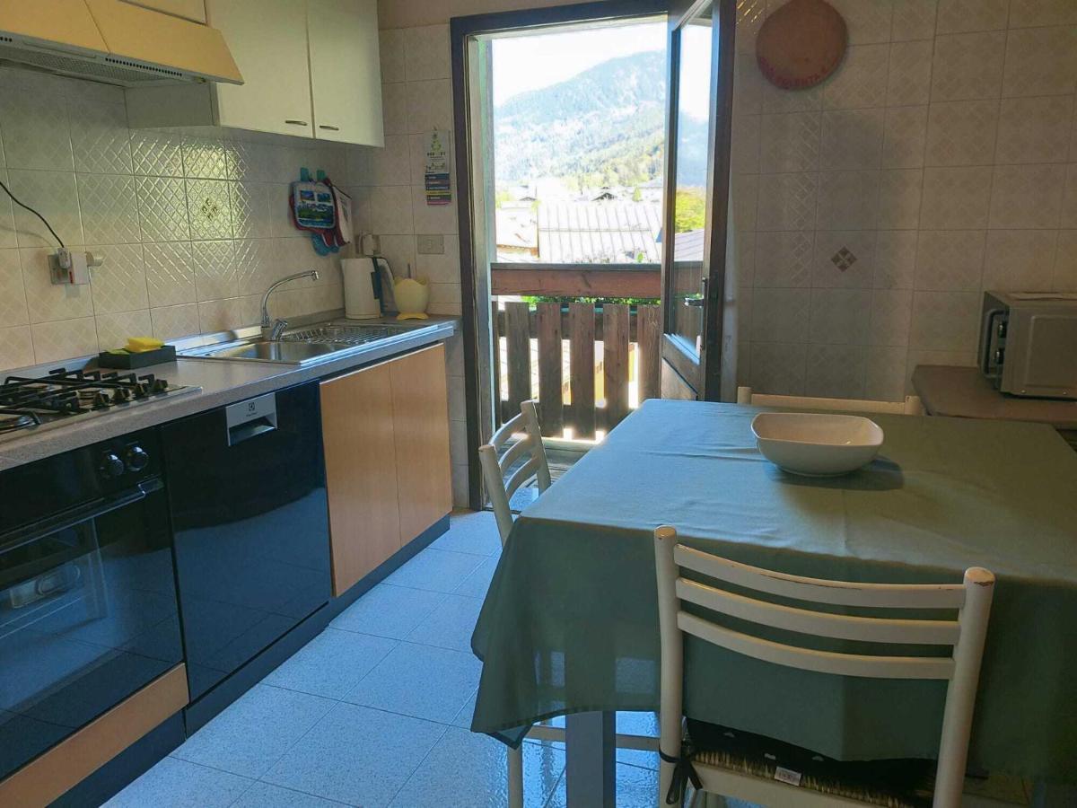 Ferienwohnung Mansarda Tra Le Dolomiti Di Brenta Bocenago Exterior foto